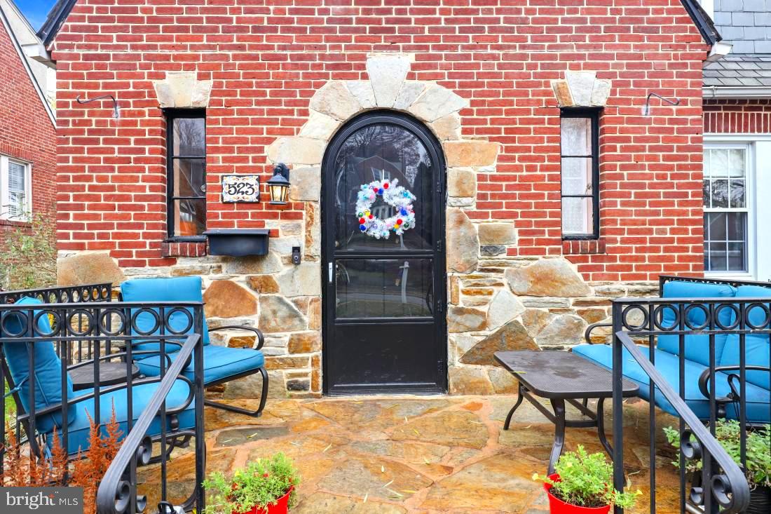 523 Overbrook Road Baltimore, MD 21212 - Photo 2 of 59