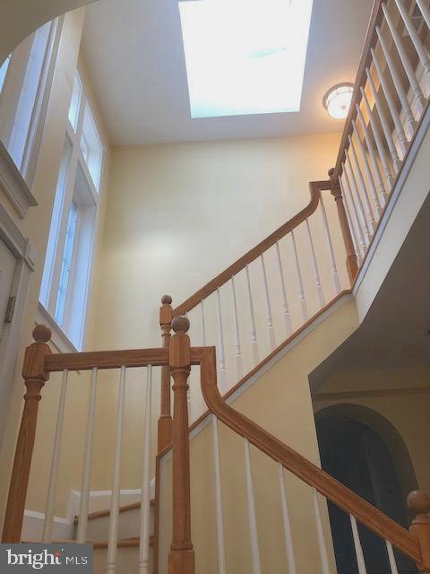 523 Overbrook Road Baltimore, MD 21212 - Photo 24 of 59 Baby gate removed