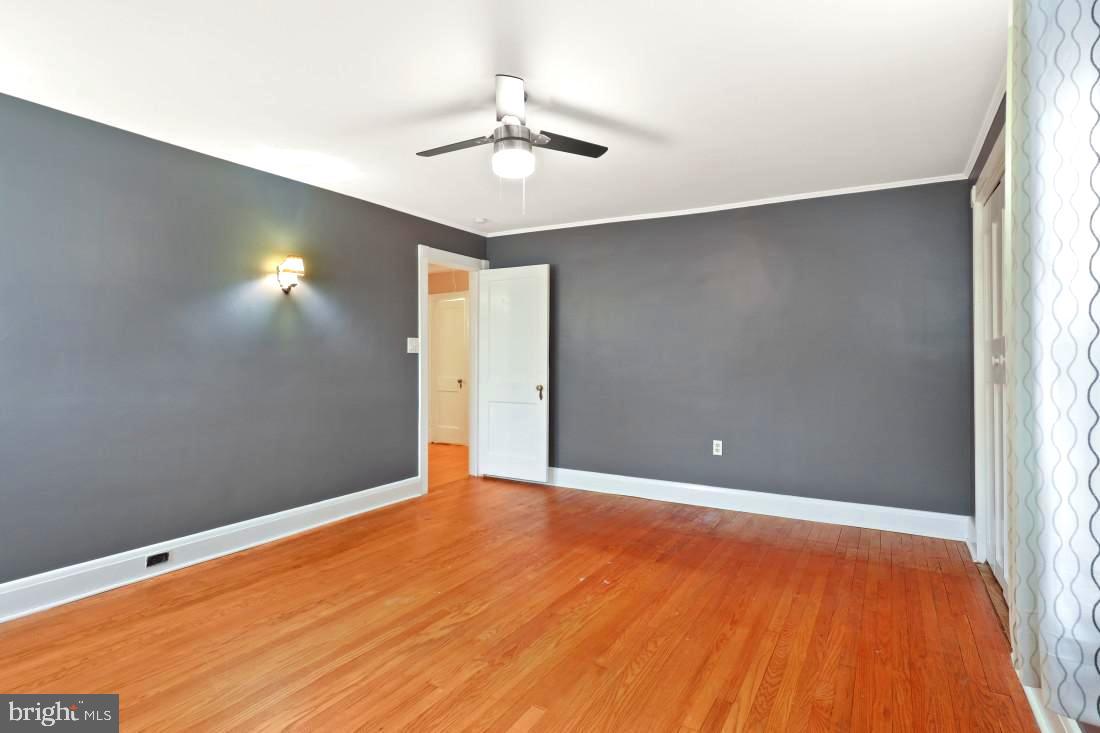 523 Overbrook Road Baltimore, MD 21212 - Photo 42 of 59 Nice Fan and Large Closet