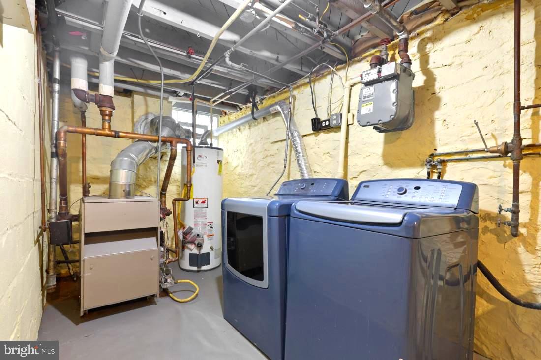 523 Overbrook Road Baltimore, MD 21212 - Photo 50 of 59 Laundry and Utilities