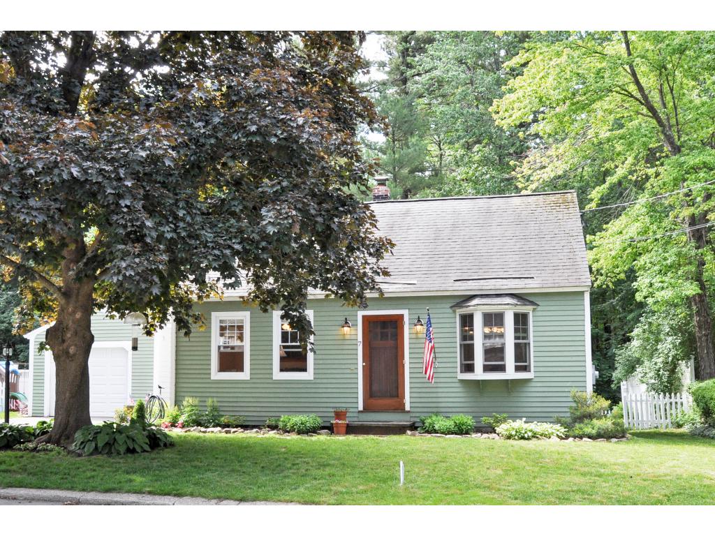7 Wedgewood Road Dover, NH 03820 - Photo 1 of 36 Gallery Image 1