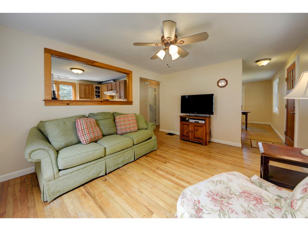7 Wedgewood Road Dover, NH 03820 - Photo 4 of 36 Gallery Image 4