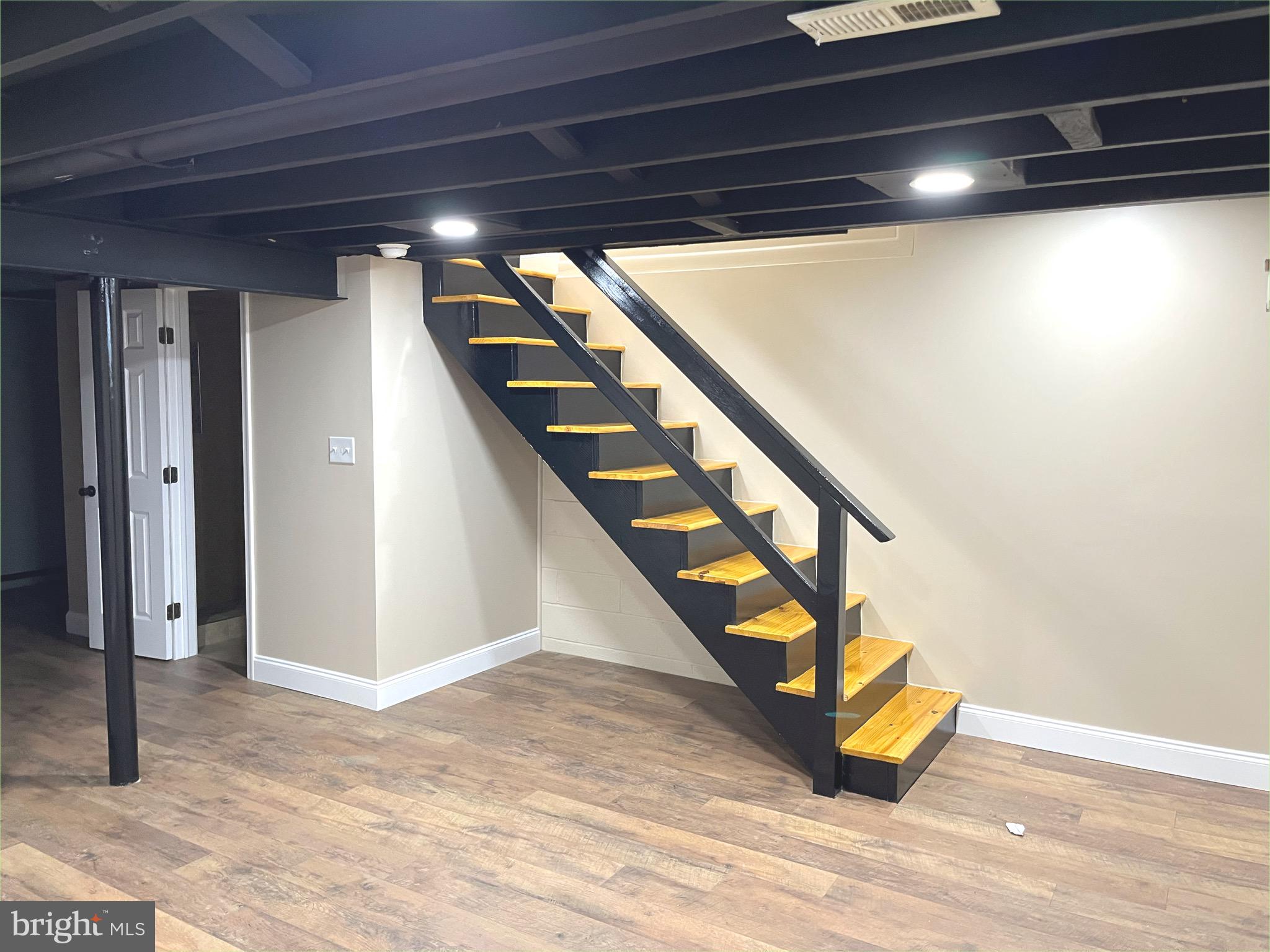 4865 Melbourne Road Baltimore, MD 21229 - Photo 13 of 19 a view of entryway