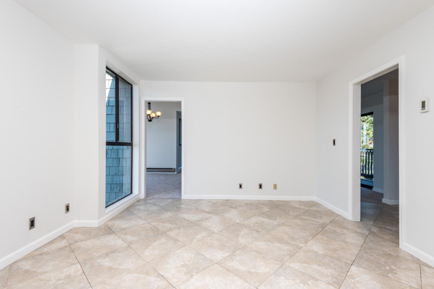 425 Anchor Road, Unit 317 San Mateo, CA 94404 - Photo 14 of 35 an empty room with closet