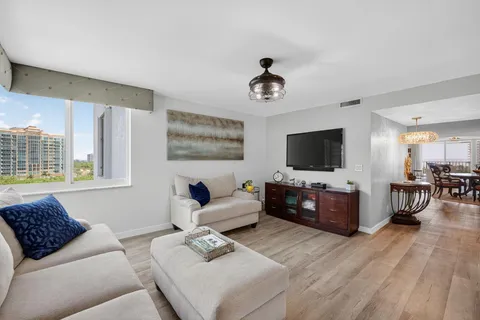 $1,250,000 | 777 Bayshore Drive, Unit 1003, Fort Lauderdale, FL 33304