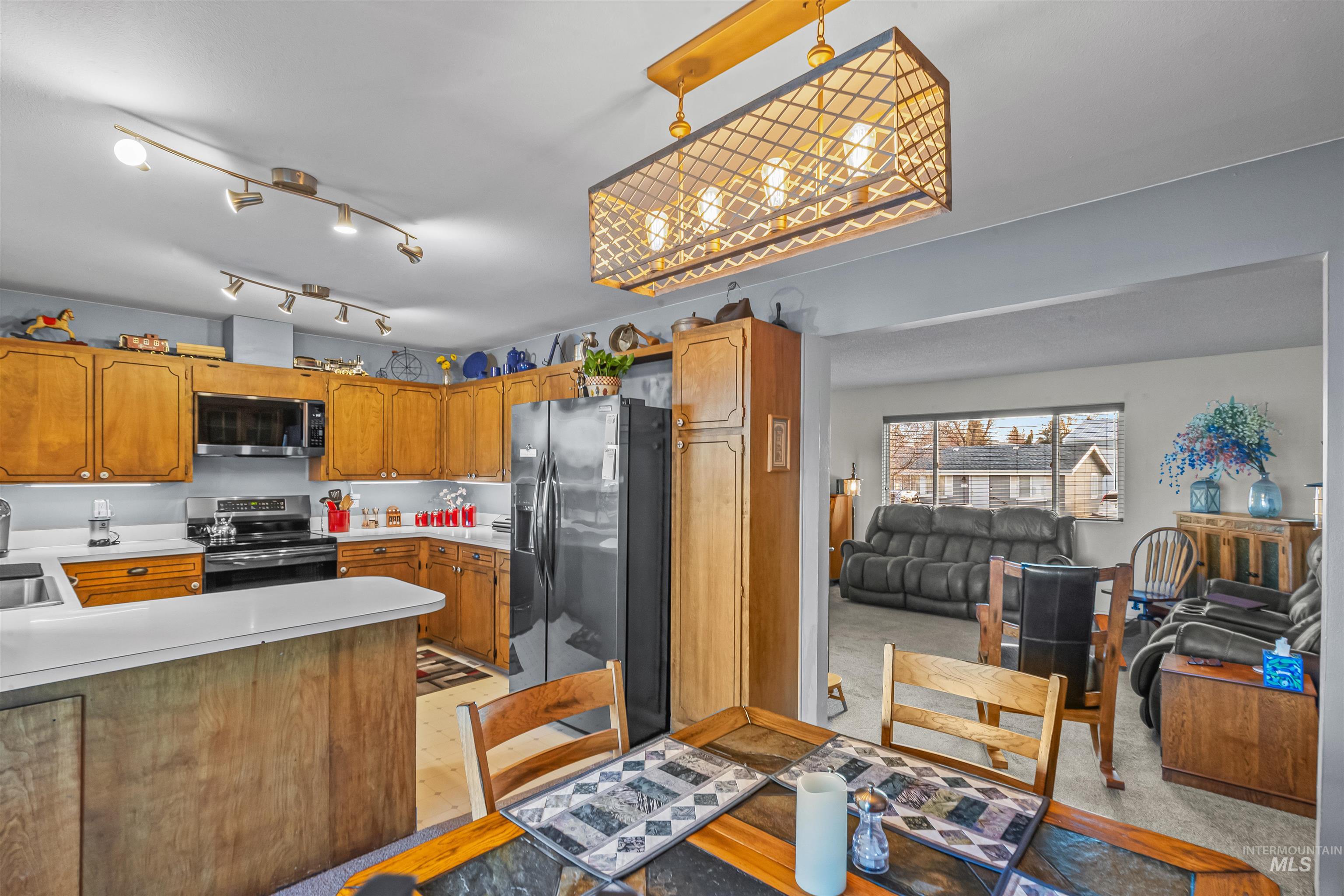 1533 Cedar Avenue Lewiston, ID 83501 - Photo 6 of 46