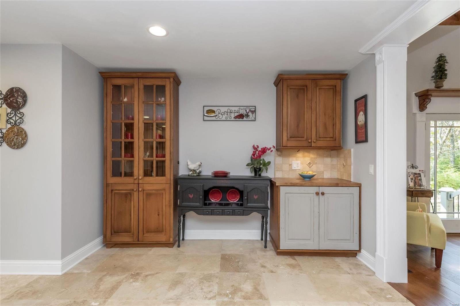 12505 Robyn Road Sunset Hills, MO 63127 - Photo 11 of 62 Gallery Image 11