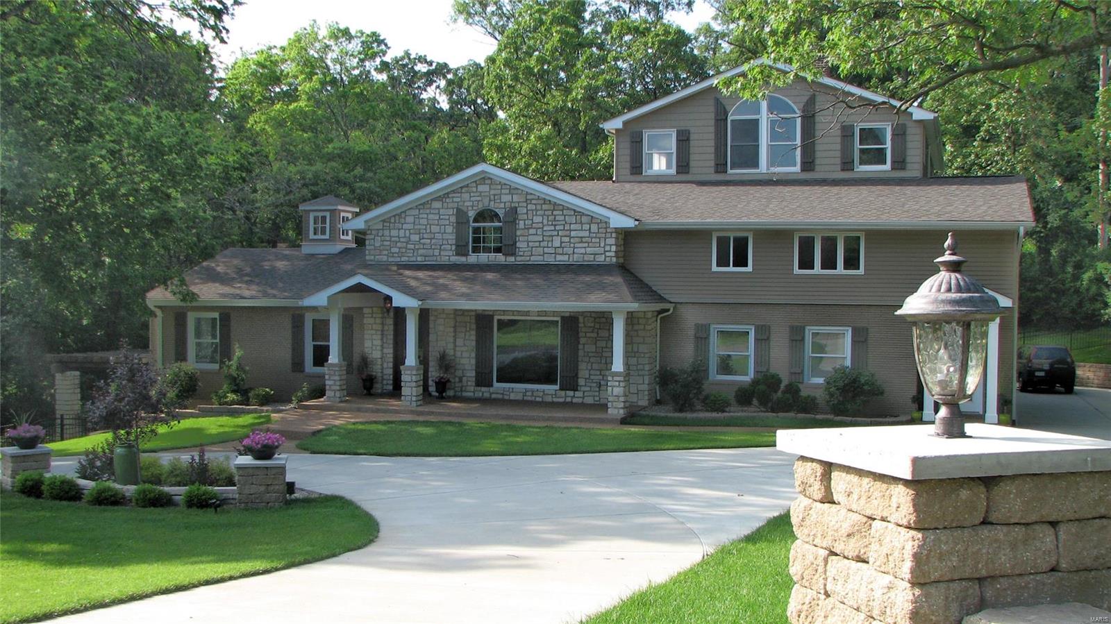 12505 Robyn Road Sunset Hills, MO 63127 - Photo 3 of 62 Gallery Image 3