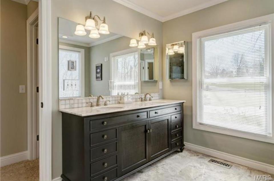 12505 Robyn Road Sunset Hills, MO 63127 - Photo 30 of 62 Gallery Image 30