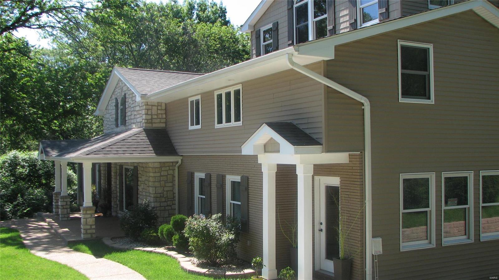 12505 Robyn Road Sunset Hills, MO 63127 - Photo 4 of 62 Gallery Image 4