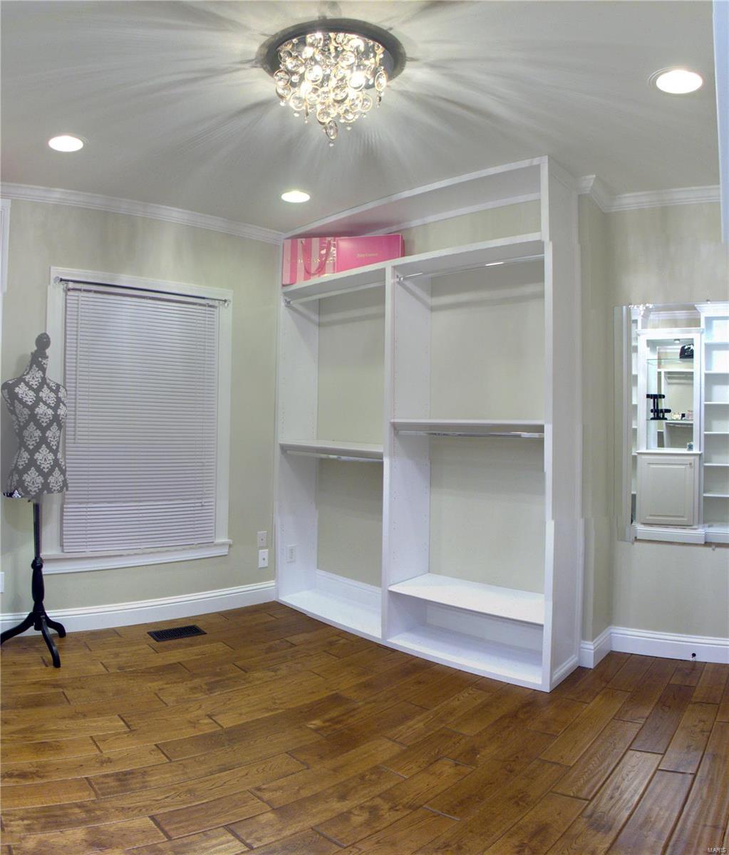 12505 Robyn Road Sunset Hills, MO 63127 - Photo 35 of 62 Gallery Image 35