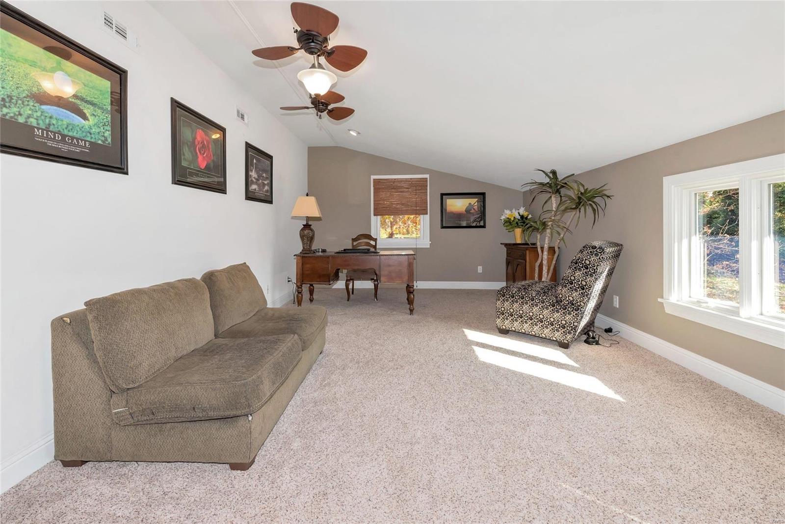 12505 Robyn Road Sunset Hills, MO 63127 - Photo 38 of 62 Gallery Image 38