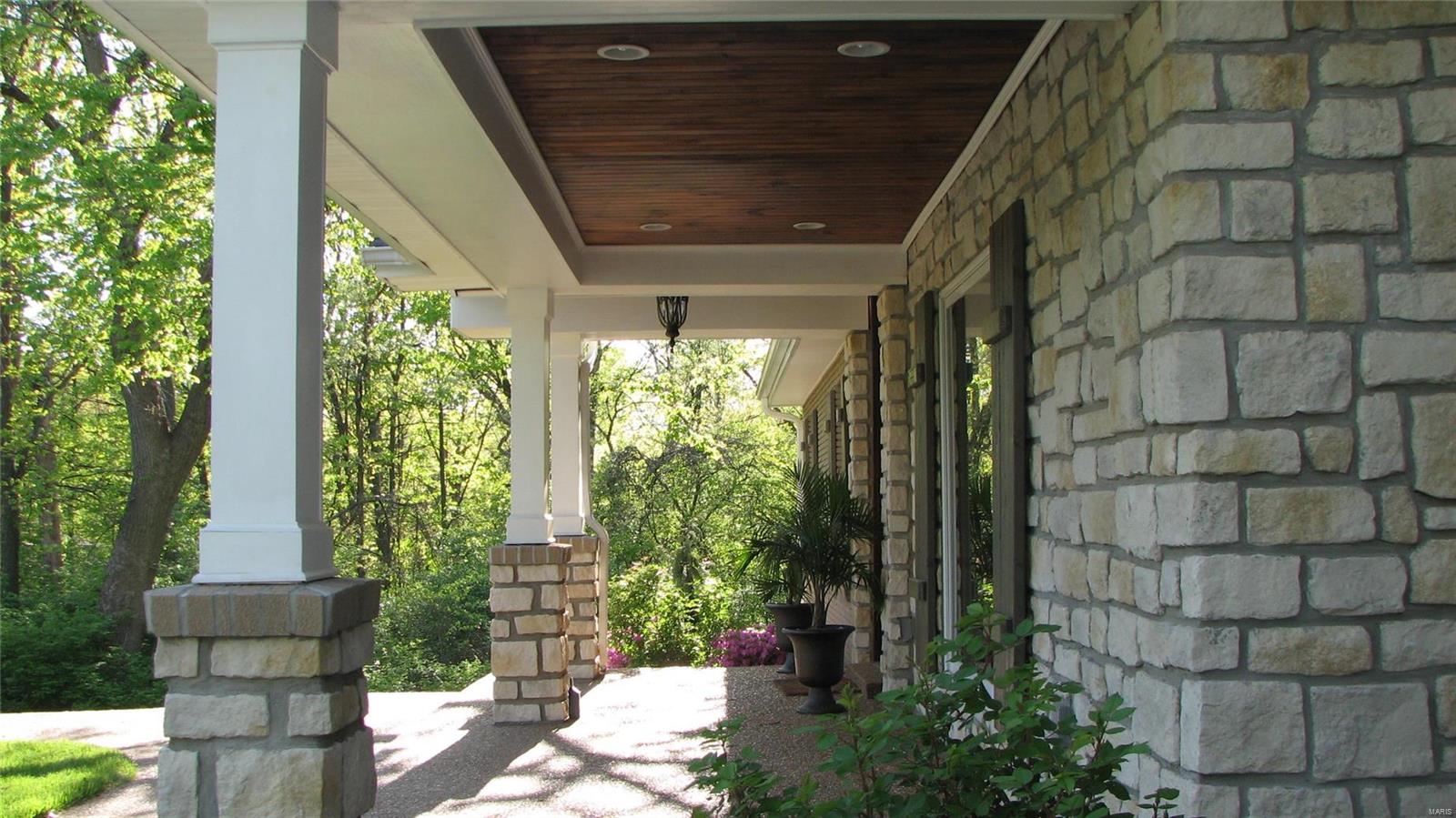 12505 Robyn Road Sunset Hills, MO 63127 - Photo 6 of 62 Gallery Image 6
