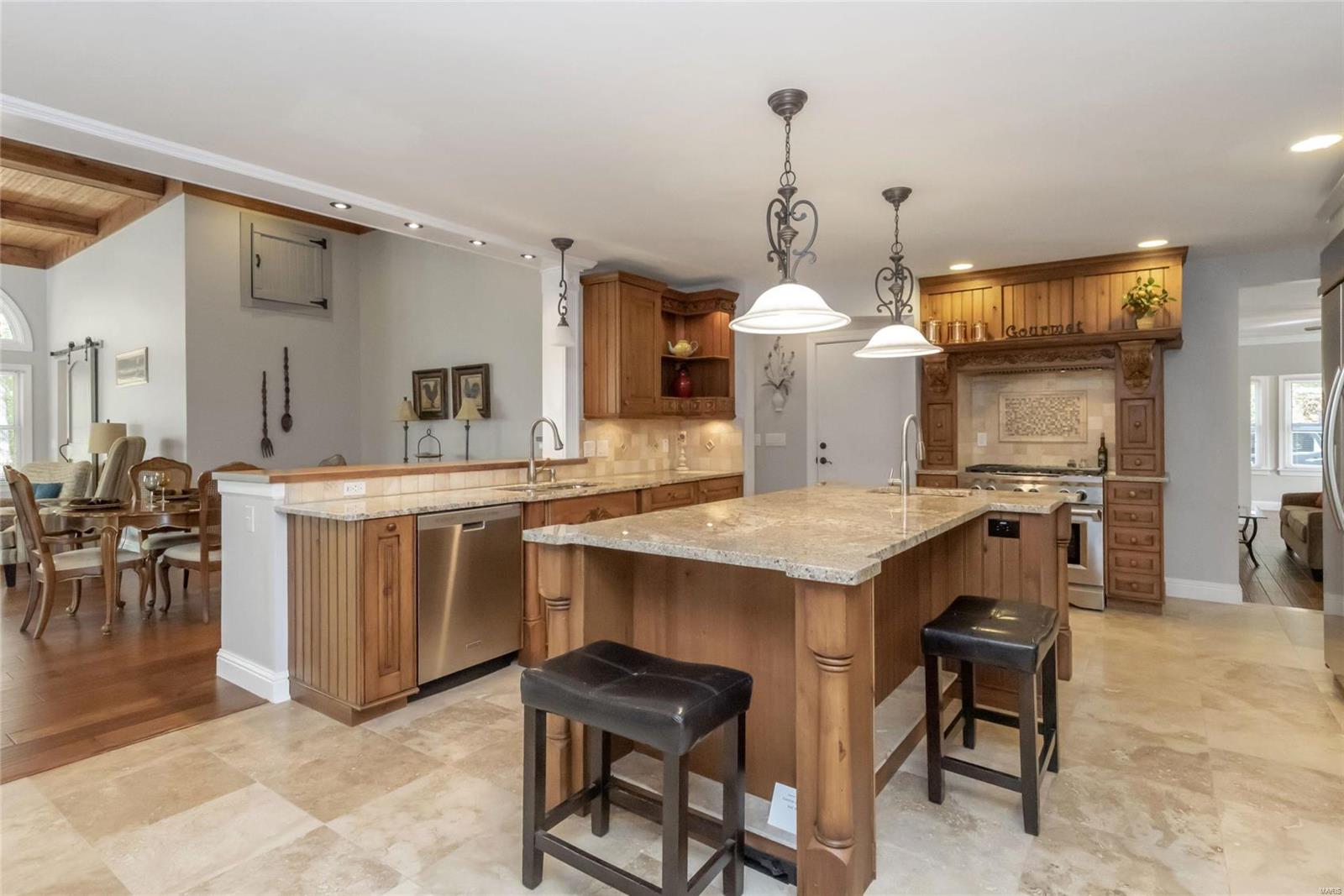 12505 Robyn Road Sunset Hills, MO 63127 - Photo 7 of 62 Gallery Image 7