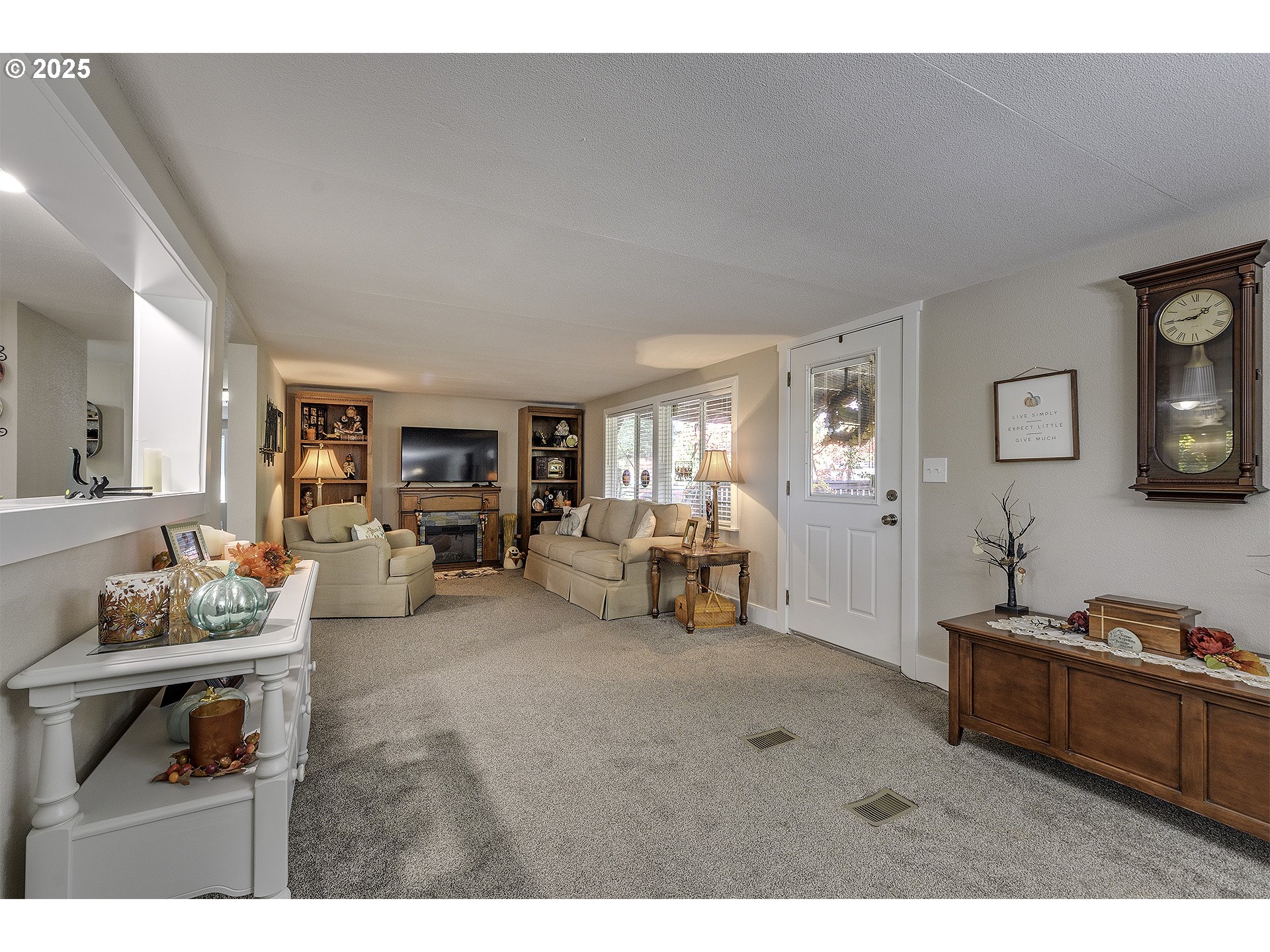 507 North 19th Avenue, Unit 99 Cornelius, OR 97113 - Photo 8 of 36