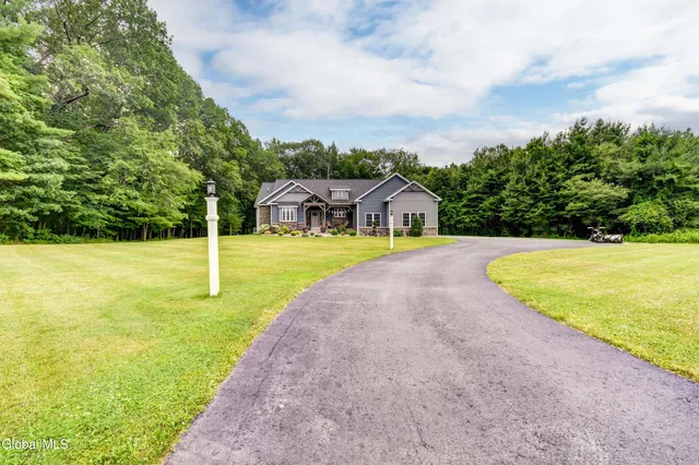 $769,990 | 2794 West Lydius Street, Schenectady, NY 12306