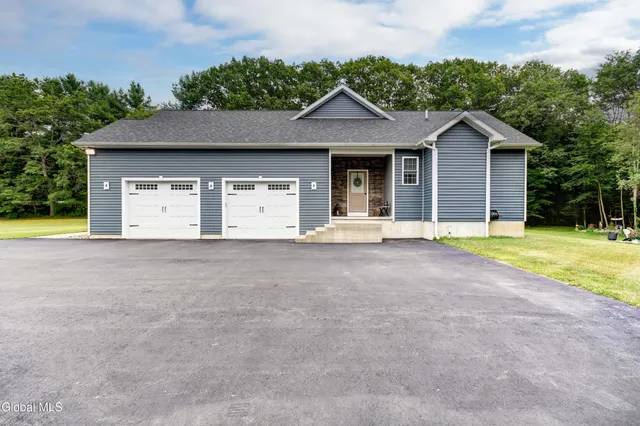 $769,990 | 2794 West Lydius Street, Schenectady, NY 12306