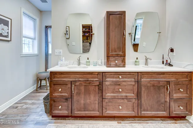 $769,990 | 2794 West Lydius Street, Schenectady, NY 12306