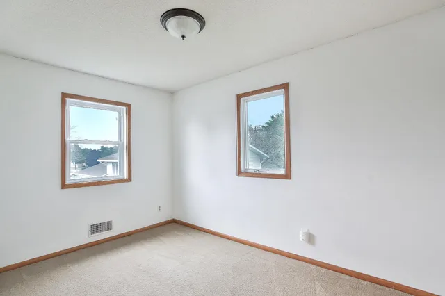 $139,900 | 501 Shady Lane, West Concord, MN 55985