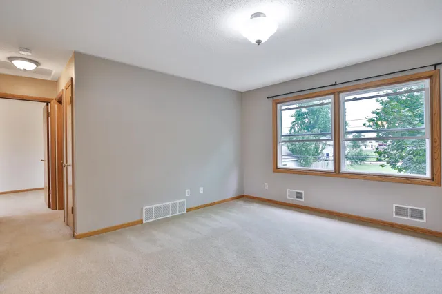 $139,900 | 501 Shady Lane, West Concord, MN 55985