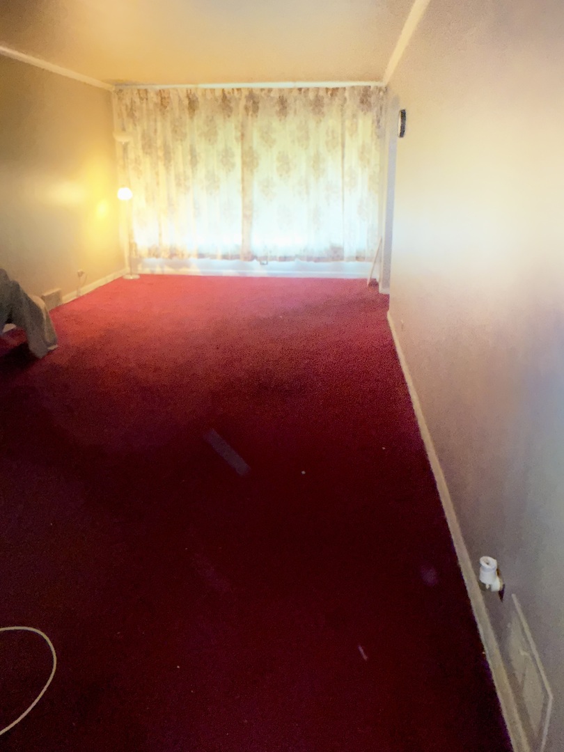 10553 South Calumet Avenue Chicago, IL 60628 - Photo 3 of 21 a view of basketball court