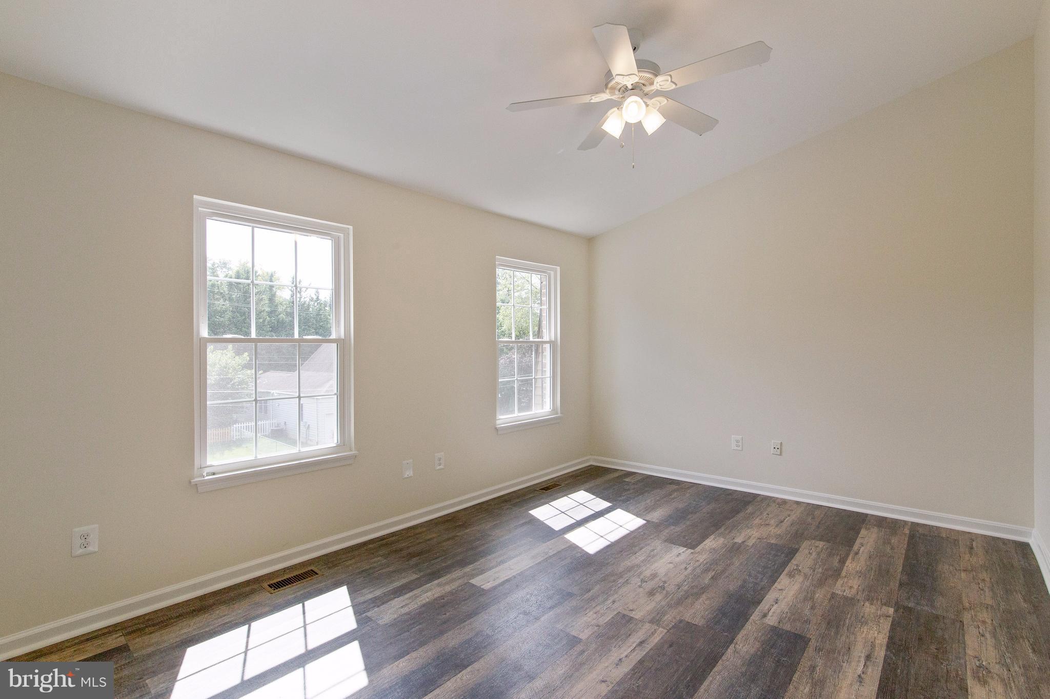 28 Spring Street Gaithersburg, MD 20877 - Photo 25 of 30 Bedroom