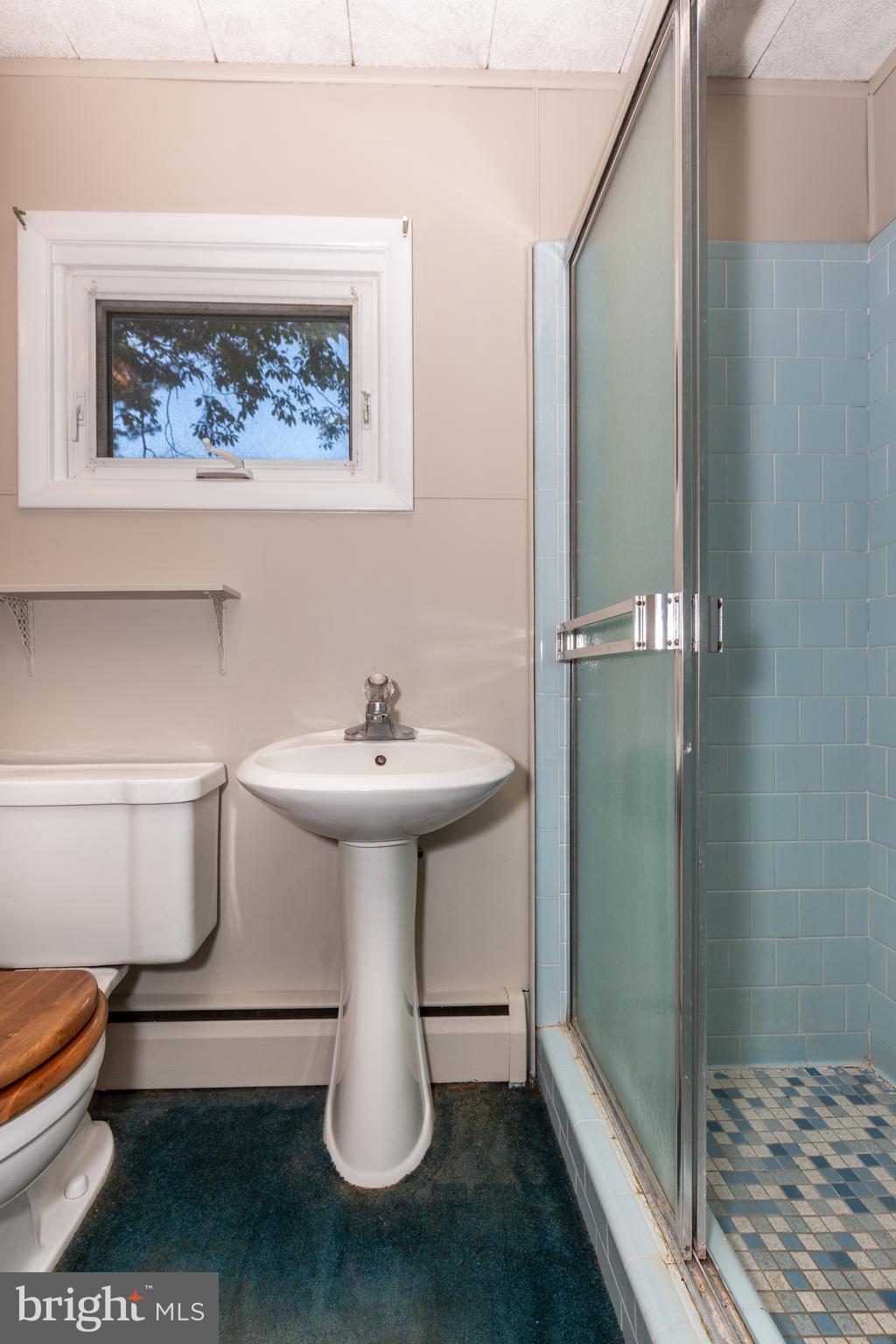 1023 Cherrytown Road Westminster, MD 21158 - Photo 21 of 39 Full bath in Primary bedroom