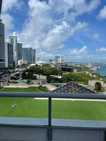 $3,150 | 325 South Biscayne Boulevard, Unit 3716, Miami, FL 33131