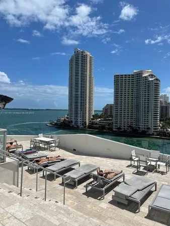 $3,150 | 325 South Biscayne Boulevard, Unit 3716, Miami, FL 33131