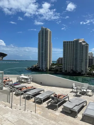 $3,200 | 325 South Biscayne Boulevard, Unit 3716, Miami, FL 33131