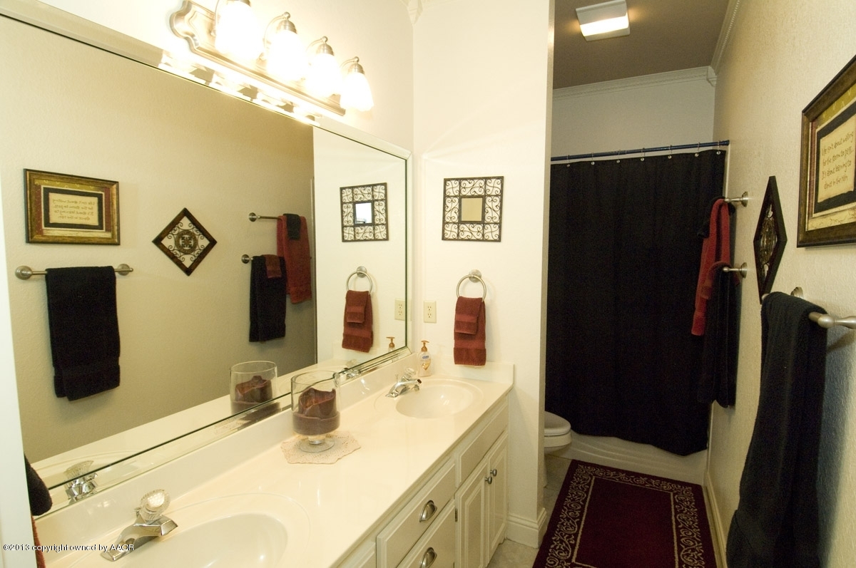 17251 White Wing Road Canyon, TX 79015 - Photo 24 of 55 bathroom 2 view 2