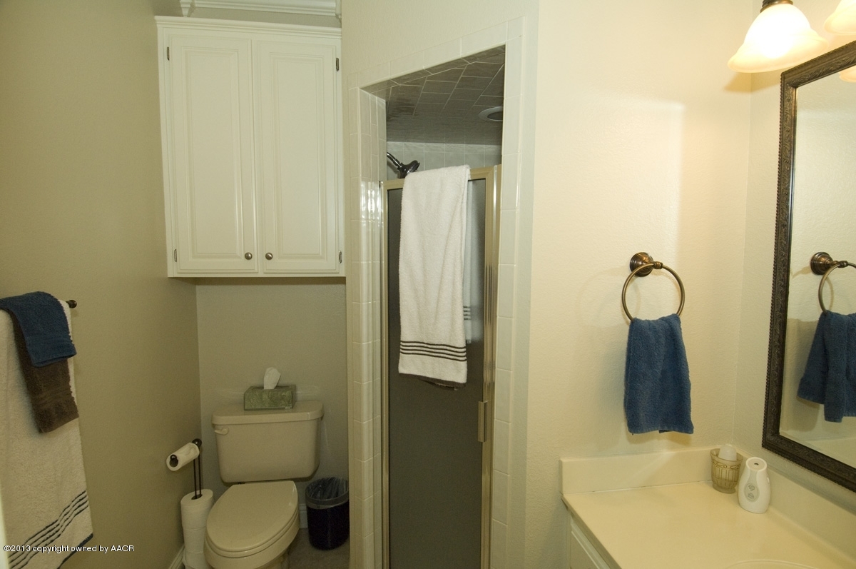 17251 White Wing Road Canyon, TX 79015 - Photo 27 of 55 bathroom 3 view 1