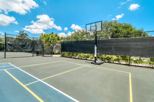 $1,000,000 | 4540 Southwest Scrub Pine Terrace, Palm City, FL 34990