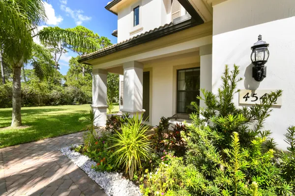 $1,000,000 | 4540 Southwest Scrub Pine Terrace, Palm City, FL 34990