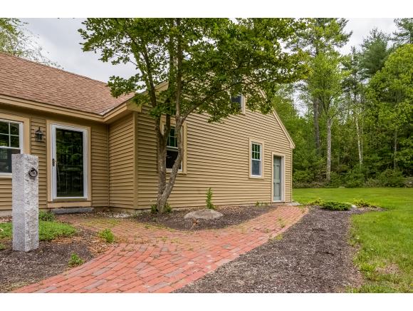 46 Knox Road Bow, NH 03304 - Photo 33 of 36