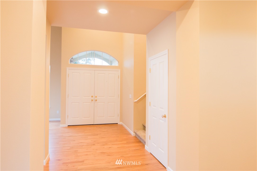 3411 174th Place Southeast Bothell, WA 98012 - Photo 3 of 25