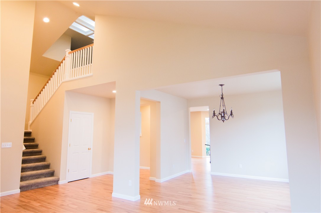 3411 174th Place Southeast Bothell, WA 98012 - Photo 5 of 25