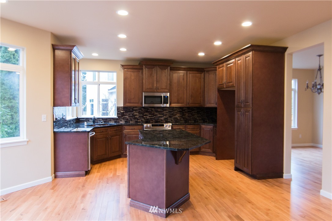 3411 174th Place Southeast Bothell, WA 98012 - Photo 7 of 25