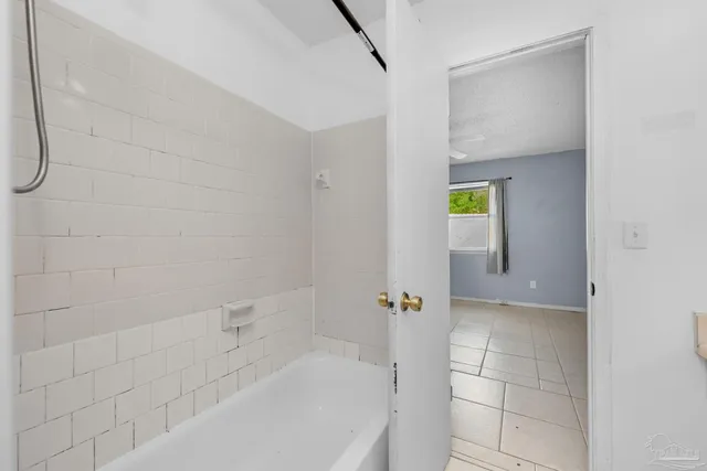 $1,000 | 1555 Green Briar Parkway, Gulf Breeze, FL 32563