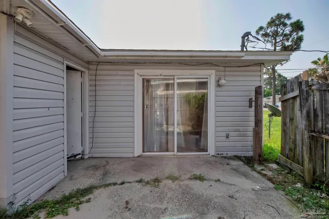 $1,000 | 1555 Green Briar Parkway, Gulf Breeze, FL 32563