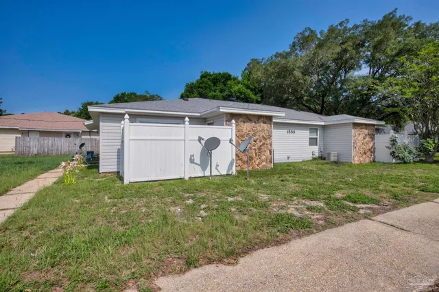 $1,000 | 1555 Green Briar Parkway, Gulf Breeze, FL 32563