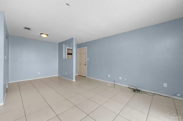 $1,000 | 1555 Green Briar Parkway, Gulf Breeze, FL 32563