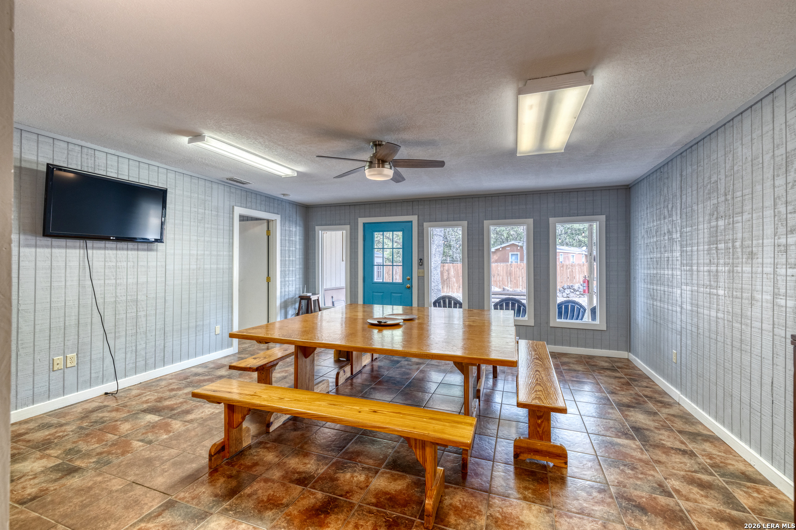 100 Pineview Road Concan, TX 78838 - Photo 22 of 41