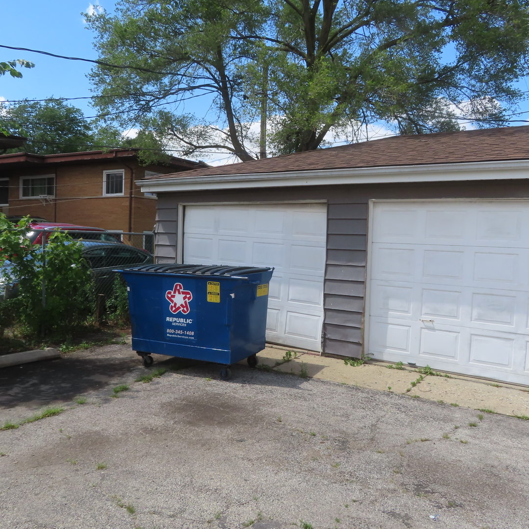 120 North Church Street Addison, IL 60101 - Photo 3 of 27 Gallery Image 3