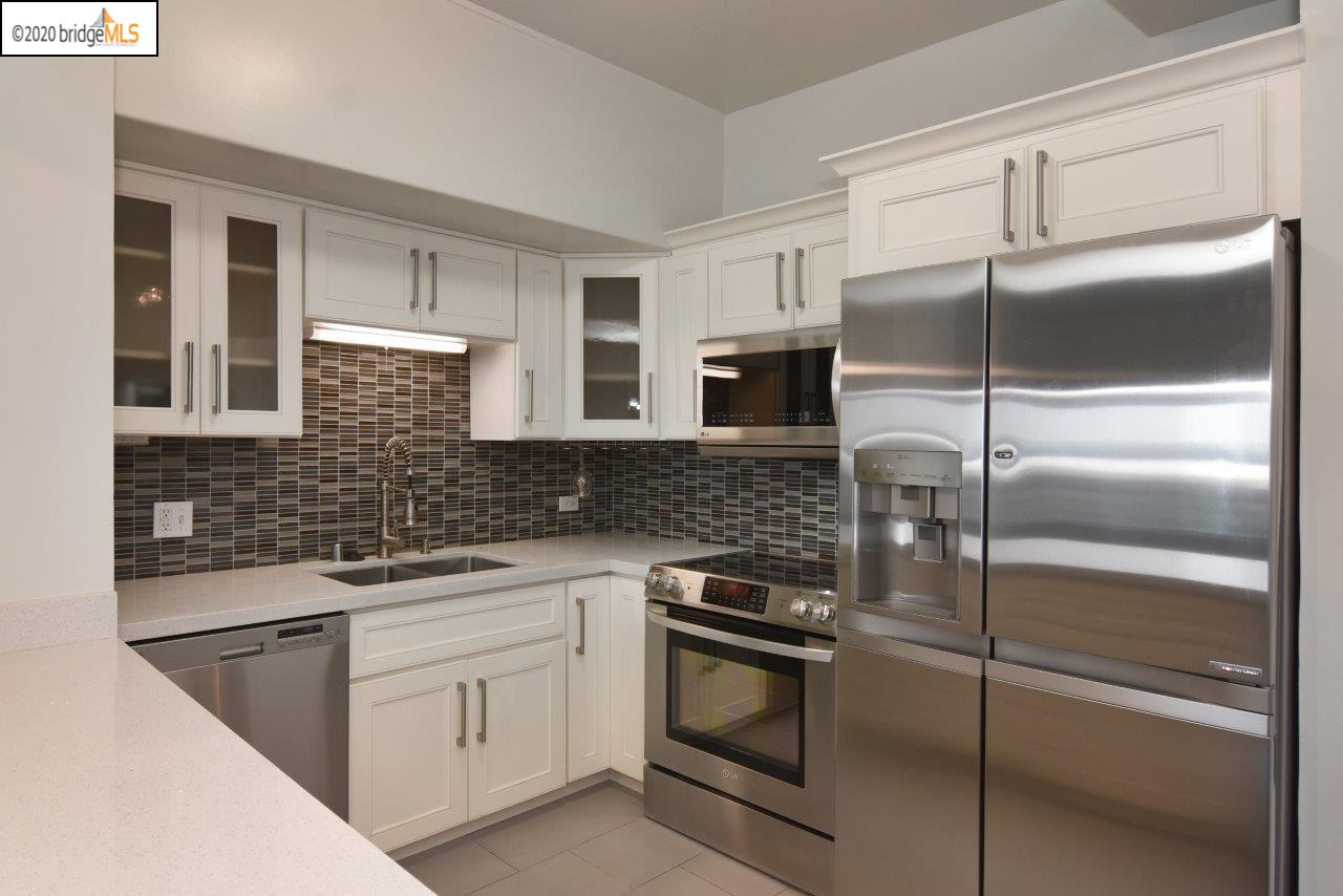 6363 Christie Avenue, Unit 602 Emeryville, CA 94608 - Photo 1 of 12