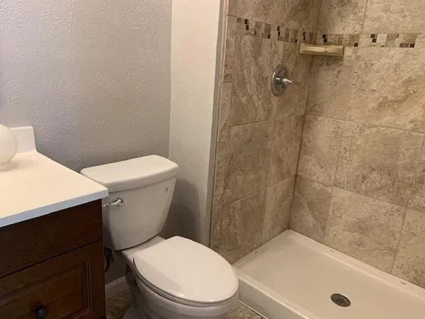 $2,250 | 5100 Shannon Drive, The Colony, TX 75056