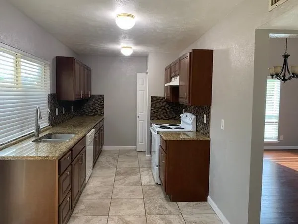 $2,250 | 5100 Shannon Drive, The Colony, TX 75056