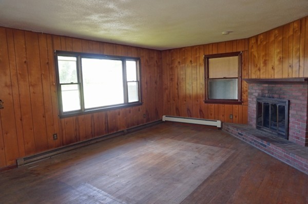 101 Old Ferry Road Northampton, MA 01060 - Photo 13 of 24 Gallery Image 13