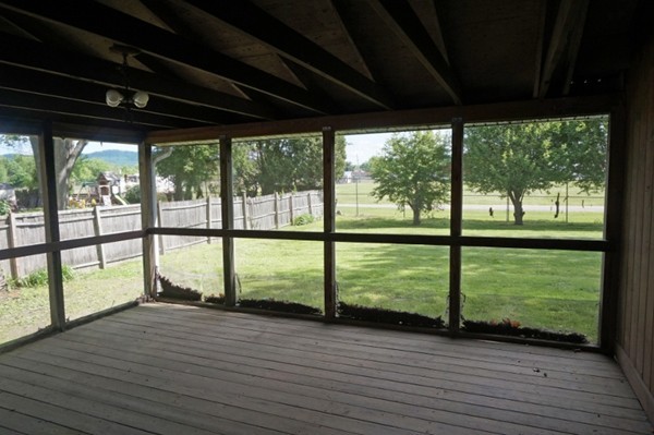 101 Old Ferry Road Northampton, MA 01060 - Photo 8 of 24 Gallery Image 8