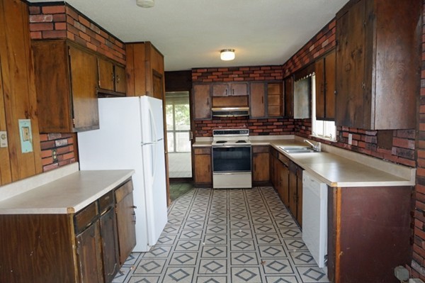 101 Old Ferry Road Northampton, MA 01060 - Photo 10 of 24 Gallery Image 10